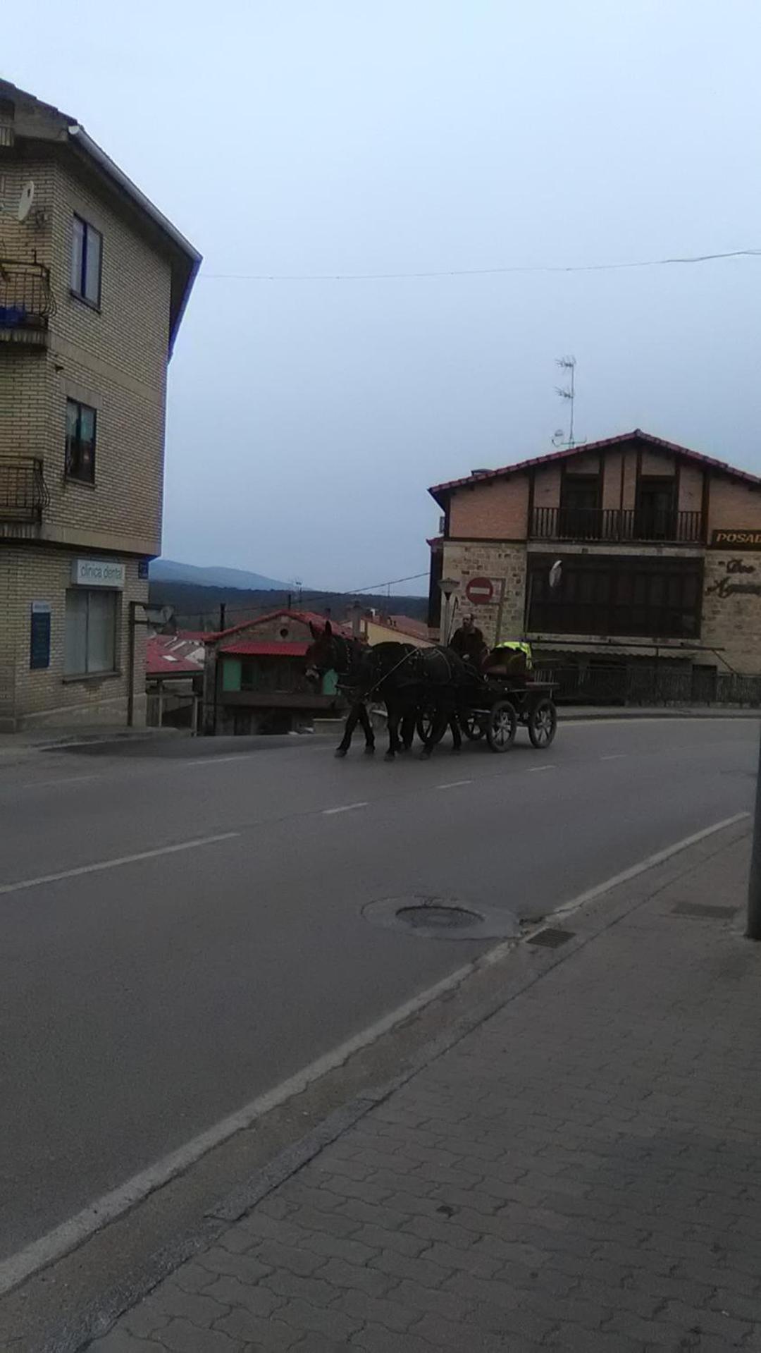 El Albergue Covaleda Eksteriør billede