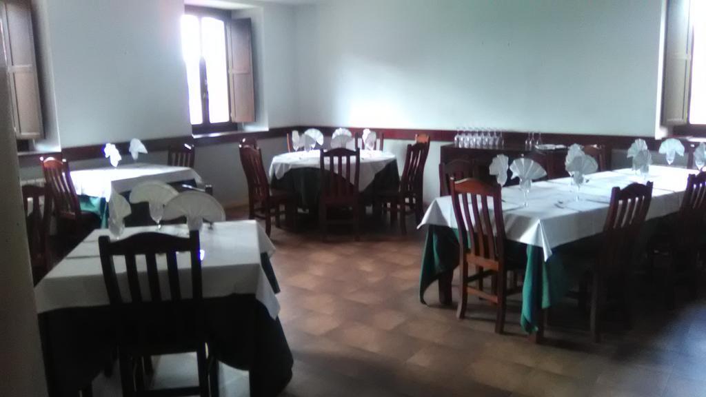 El Albergue Covaleda Eksteriør billede